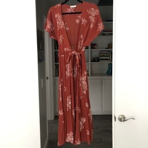 NWOT Mod Ref Rust Midi Wrap Dress Size (S)
